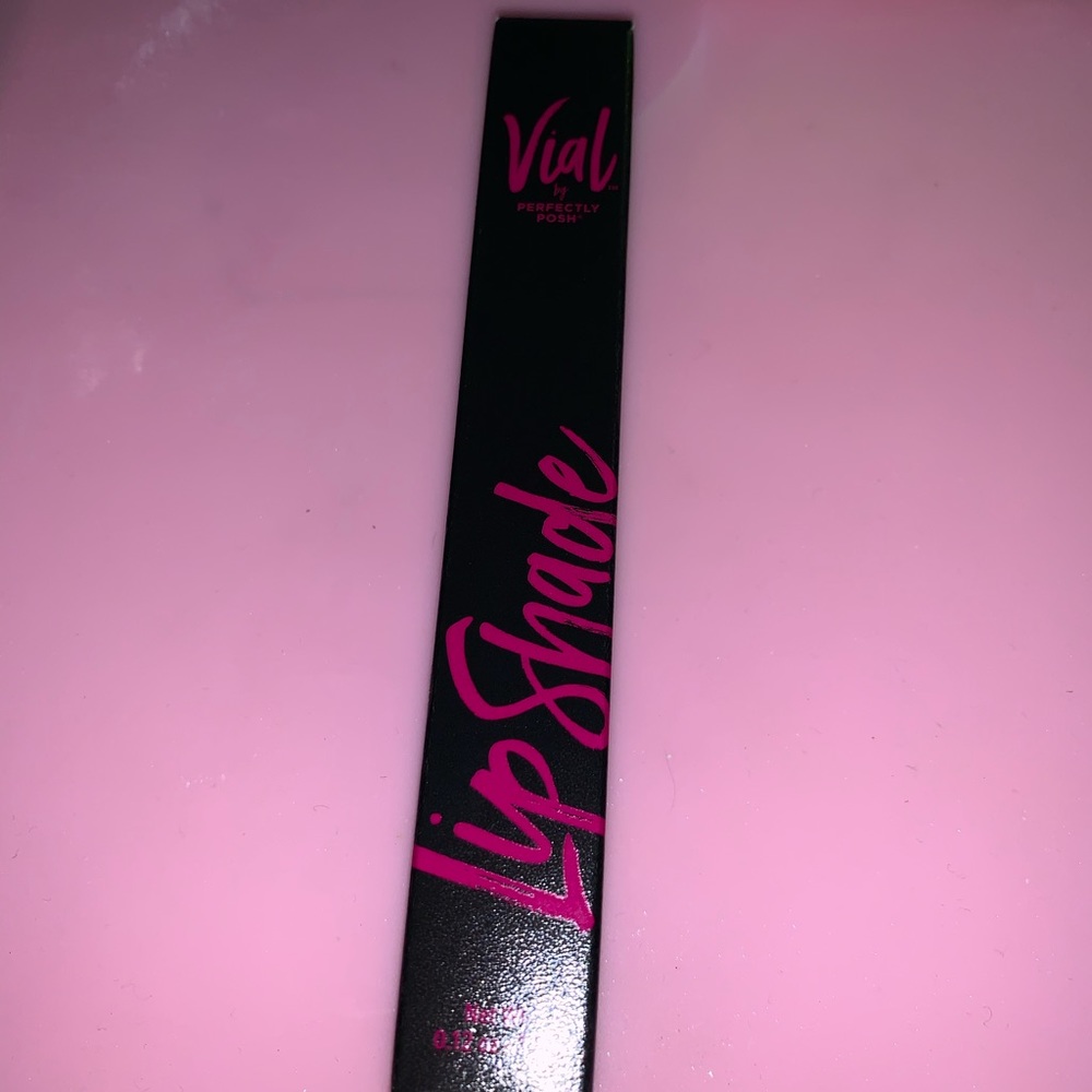 Sealed perfectly posh Vial lip shade